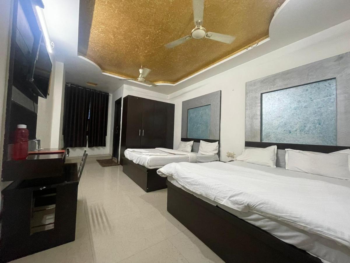 Blue Rose International, Family Hotel Agra  Zewnętrze zdjęcie